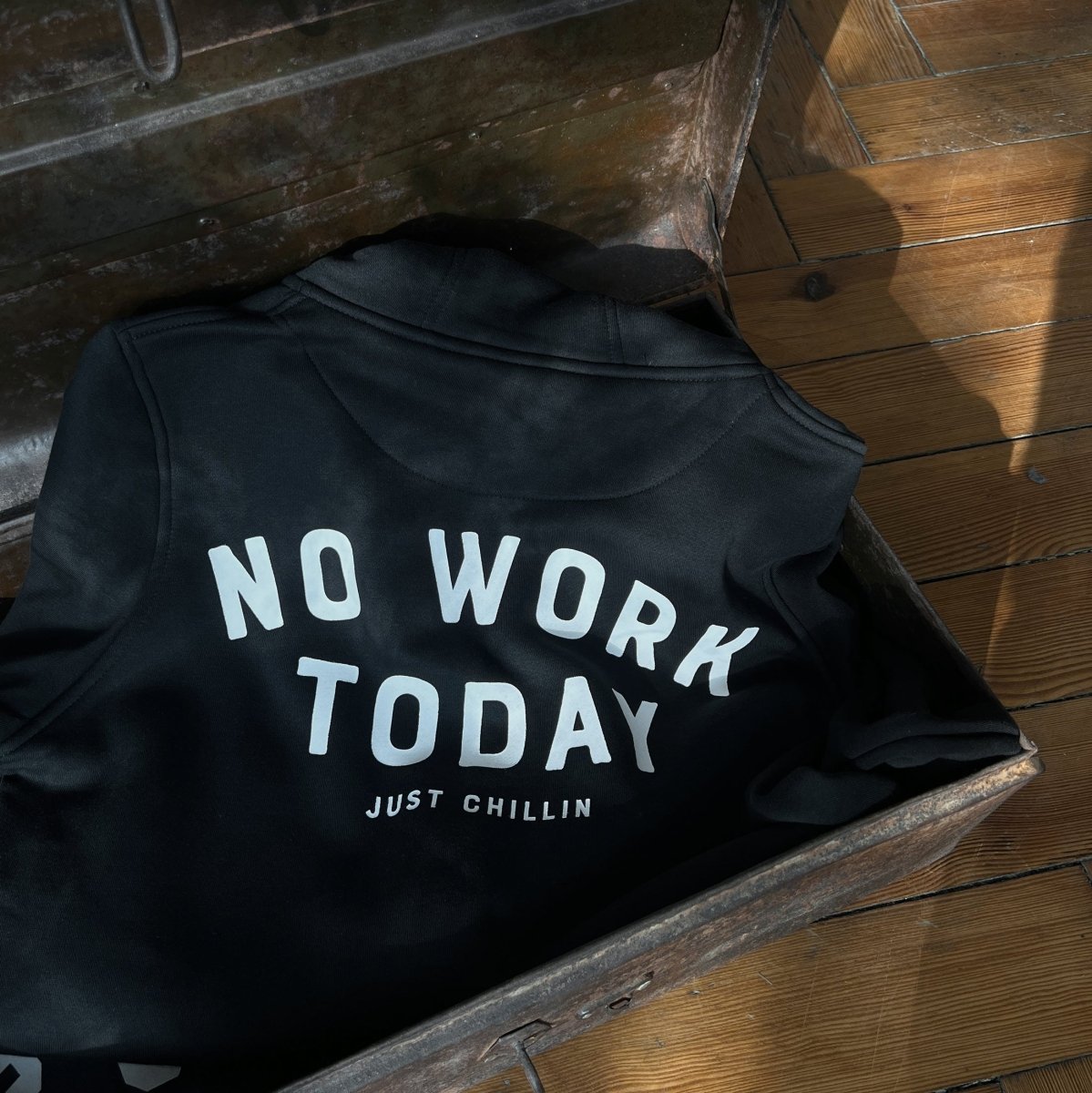 No Work - Just Chillin - Kapuzenjacke schwarz - Pulver & Blei