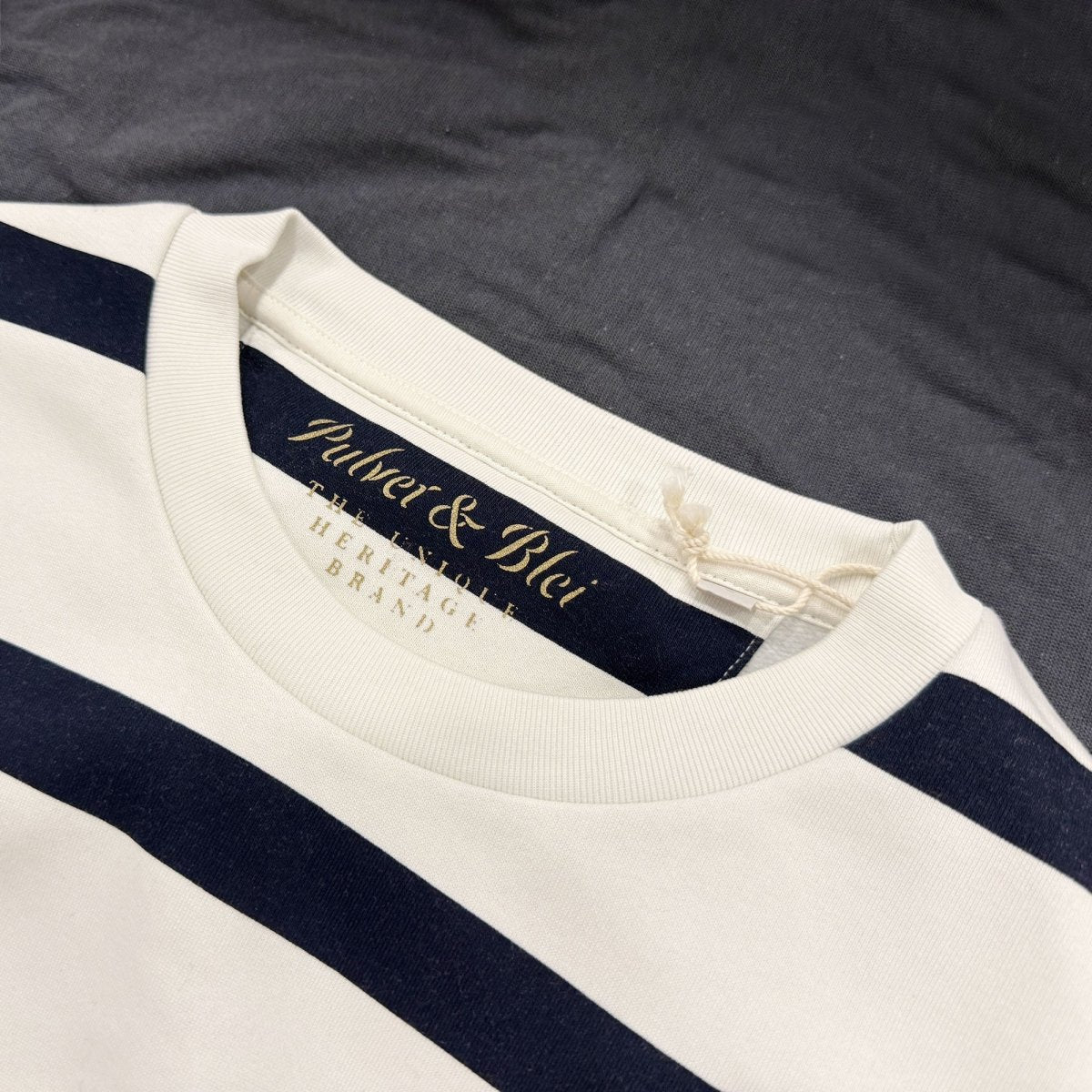 Blue Stripe Essential Sweater - Pulver & Blei