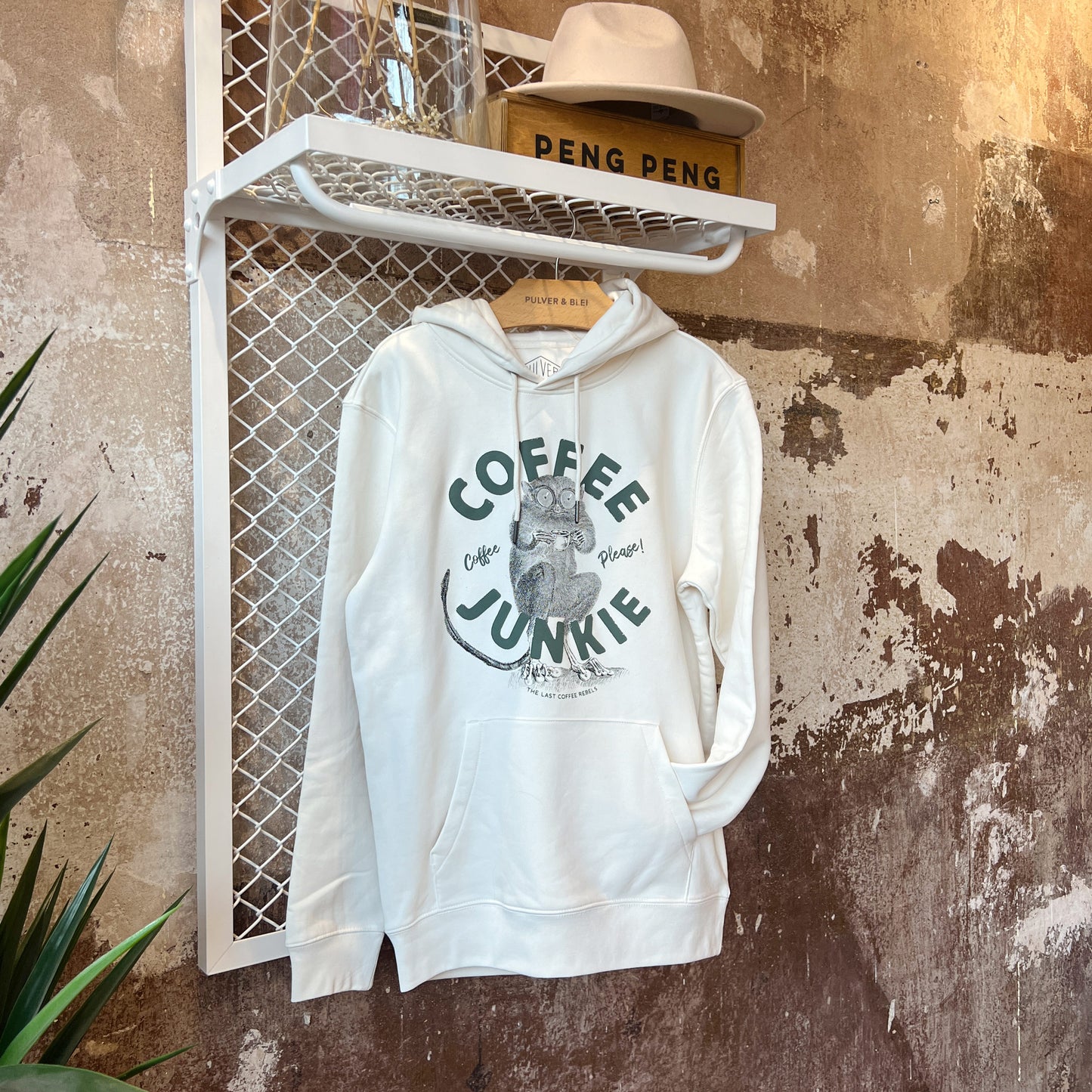 Coffee Junkie Unisex Hoodie creme