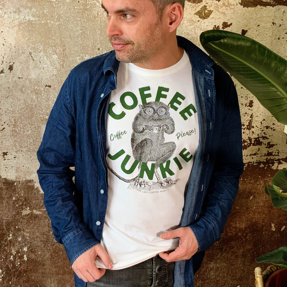 Coffee Junkie Männer T-Shirt Nature - Pulver & Blei