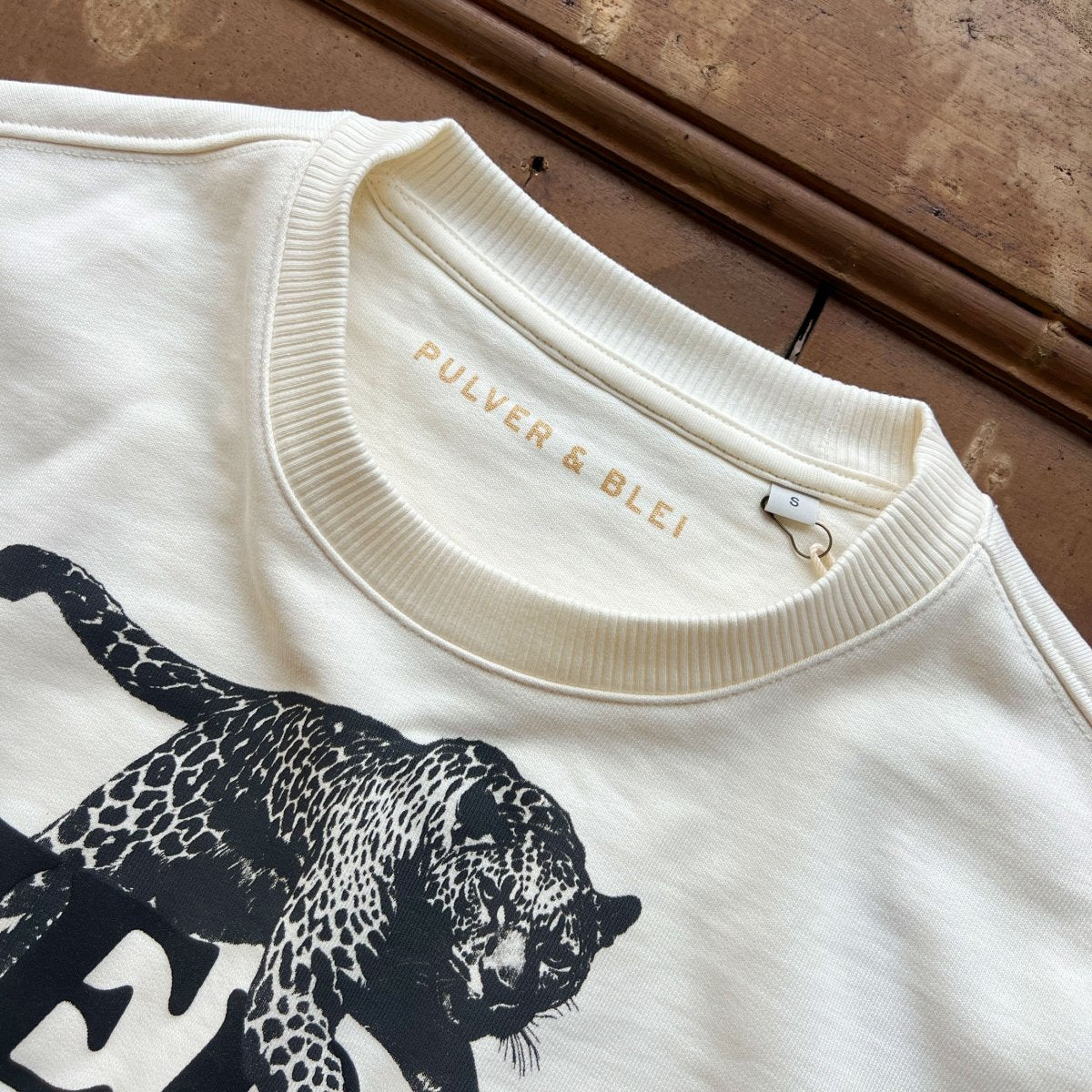 Fierce, Bold & Racy - Leopard Sweater - Pulver & Blei