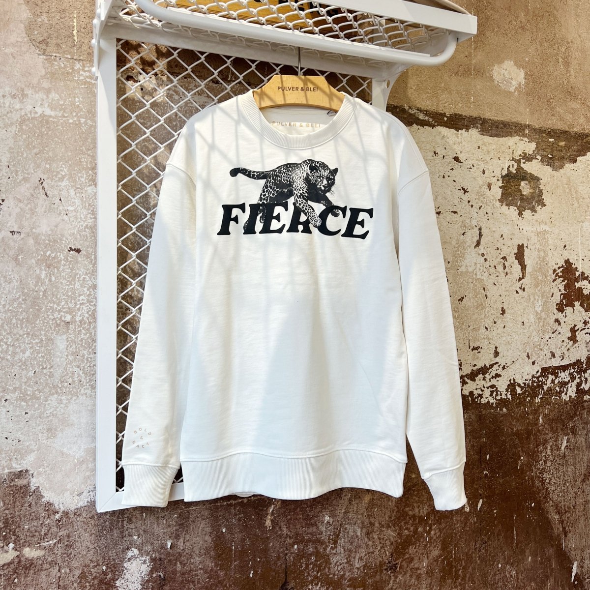 Fierce, Bold & Racy - Leopard Sweater - Pulver & Blei