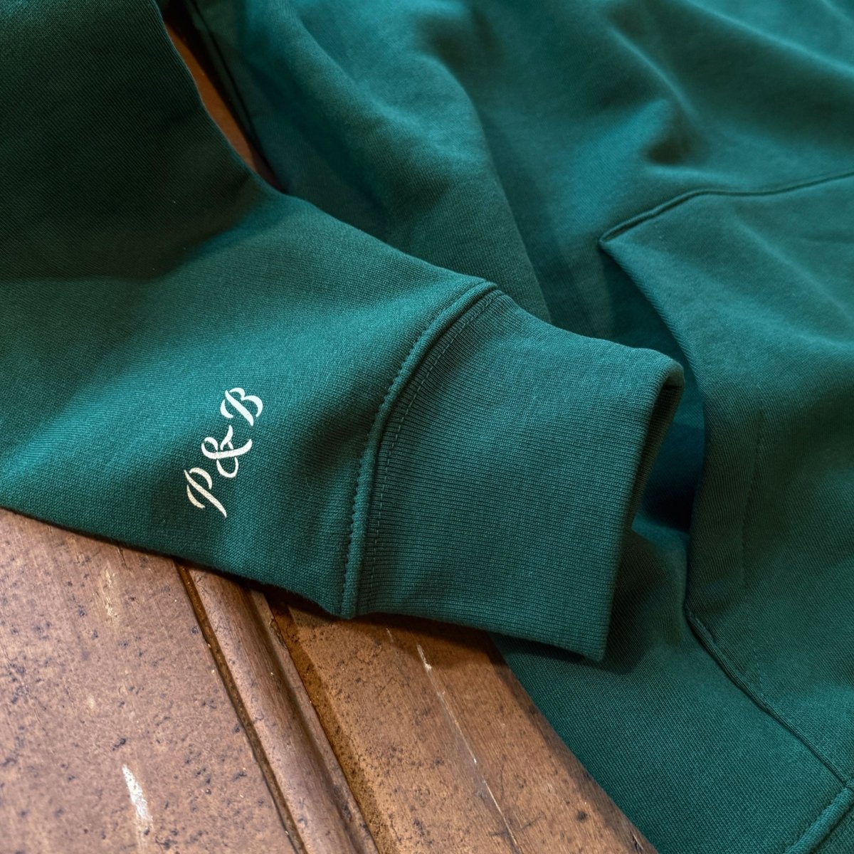 Greenwood Legend - Signature Hoodie 101 - Pulver & Blei