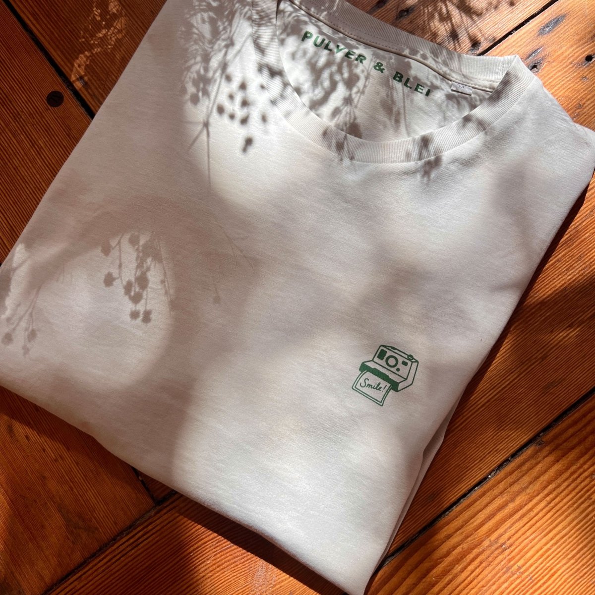 Keep Smiling - Unisex Pictogram T-Shirt - Pulver & Blei