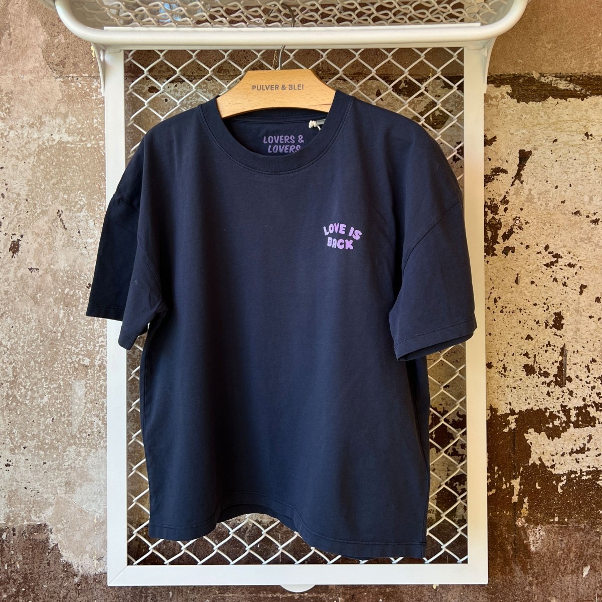 Love is Back - Womans Oversize Washed Navy - Pulver & Blei