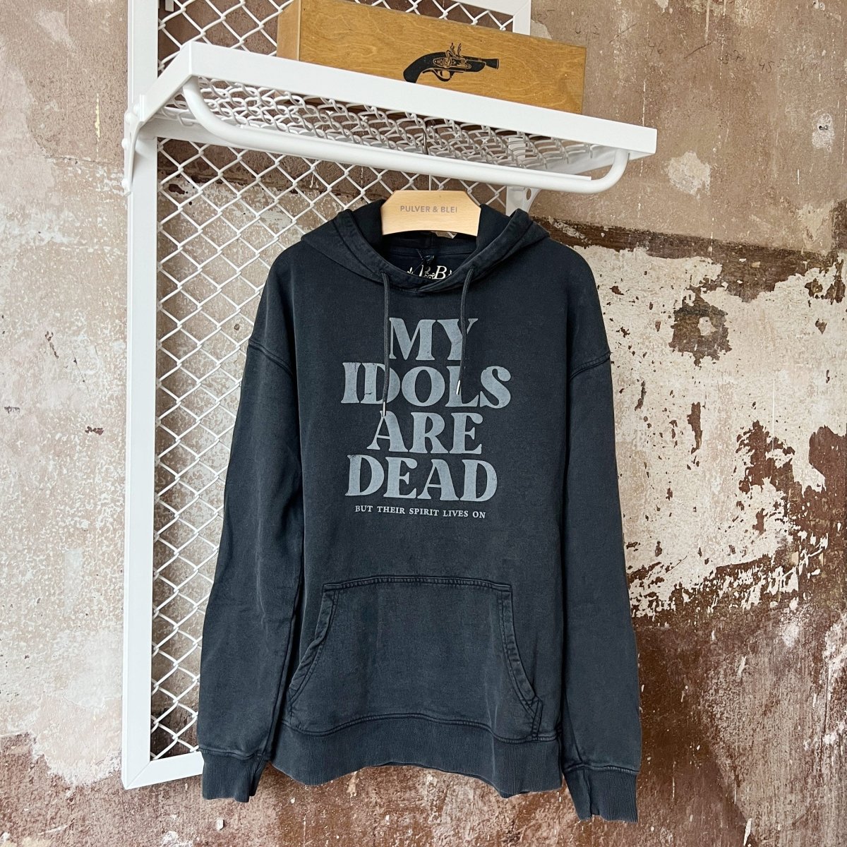 My Idols are Dead - Washed Black Hoodie - Pulver & Blei