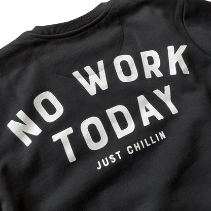 No Work Just Chillin - Black Sweater - Pulver & Blei