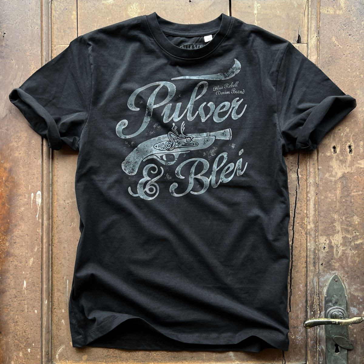 Old Gun - Classic T-Shirt Black - Pulver & Blei