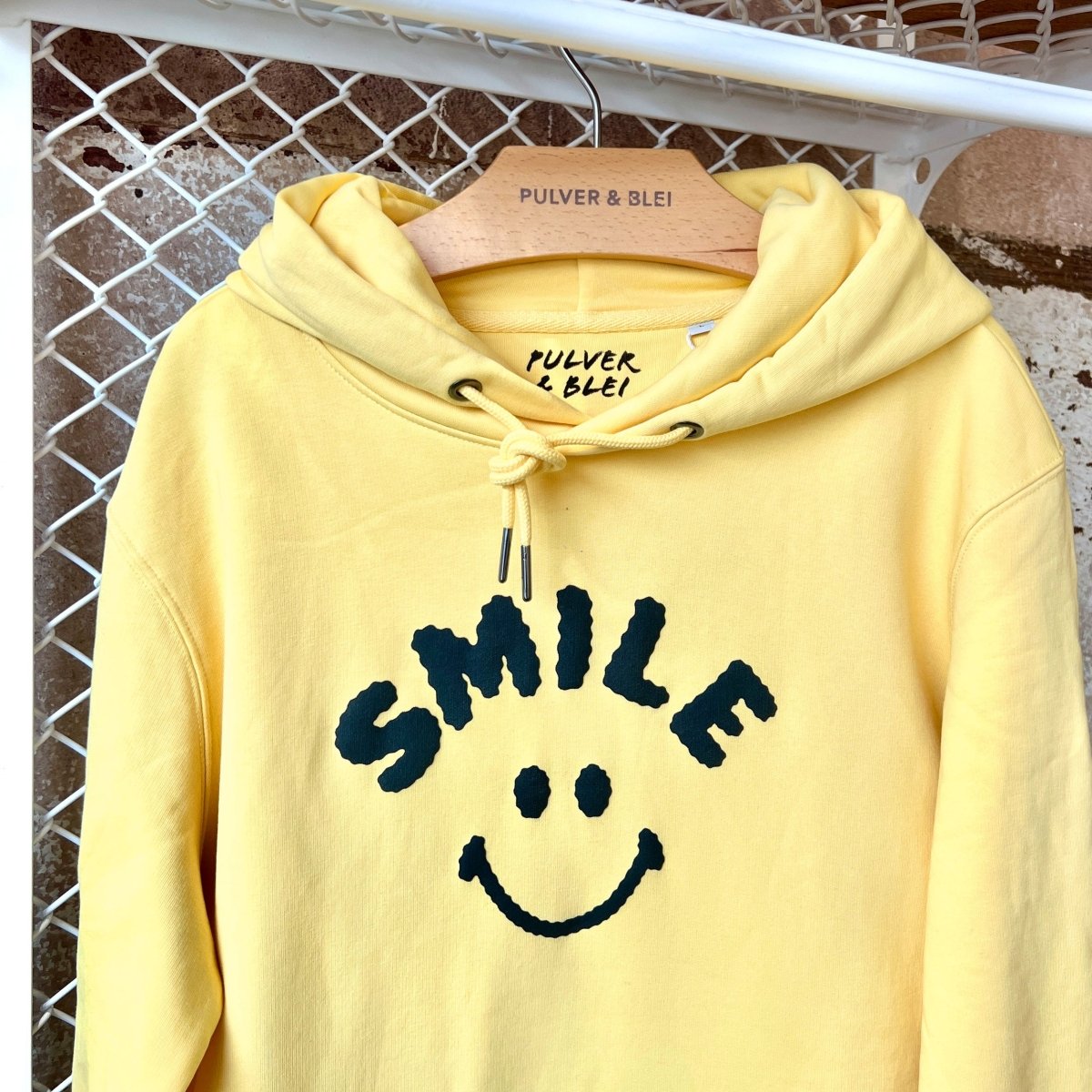 Smile Hoodie - Soft Yellow - Pulver & Blei
