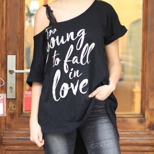 To young to fall in Love - T-shirt black - Pulver & Blei