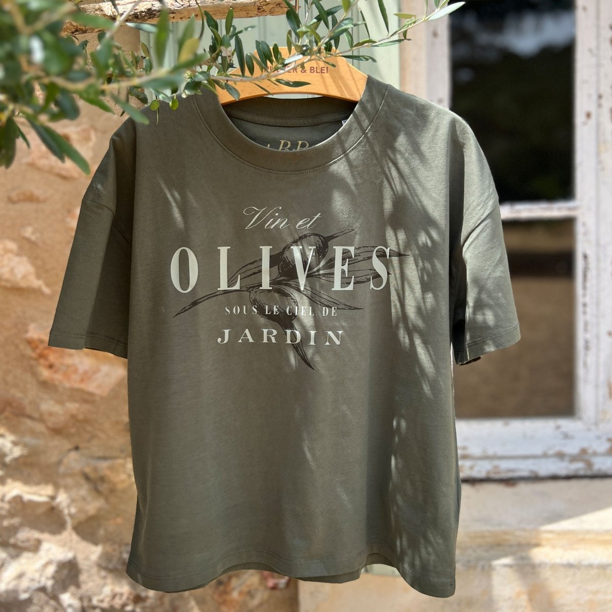 Vin et Olives - Oversize T-Shirt - Pulver & Blei