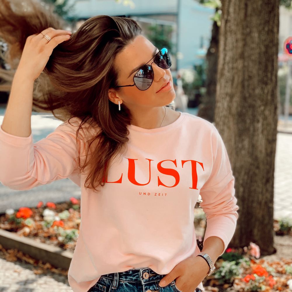 Lust & Zeit Pink Sweater